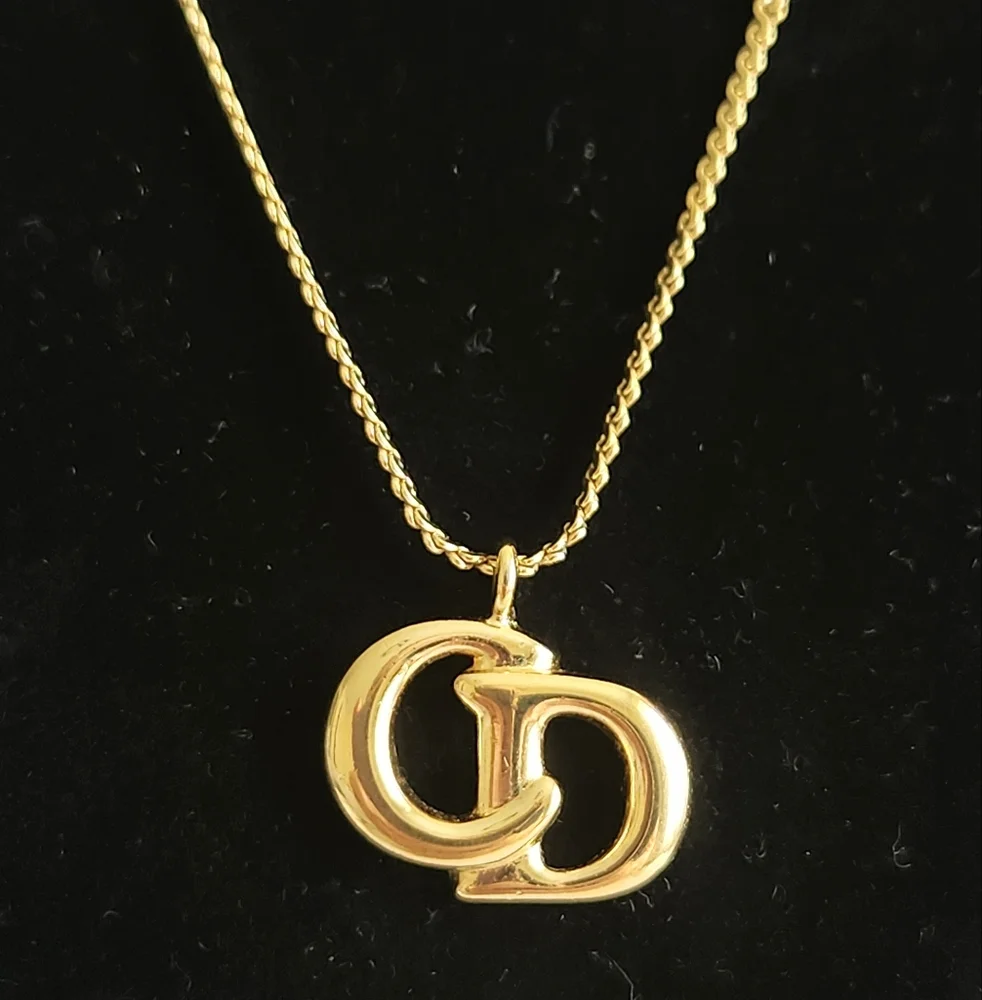 Christian Dior CD Logo Gold Tone Necklace ooo - Picture 1 of 4